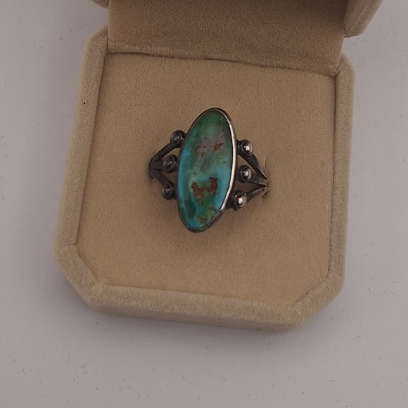 Blue-green Navajo-Style Natural Turquoise Sterling Hand-made Ring Sz 8.5 - Picture 3 of 11